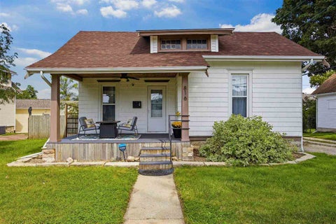 Photo of 816 9th Ave, Marion, IA 52302 (MLS # 202605216)
