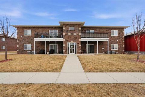 Photo of 763 N Perkins St, LoneTree, IA 52755 (MLS # 202601229)