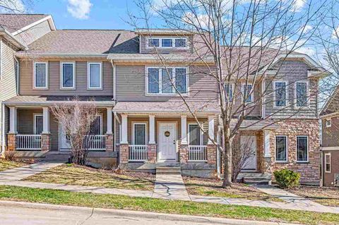 Photo of 920 Ryan Ct, IowaCity, IA 52246 (MLS # 202602292)