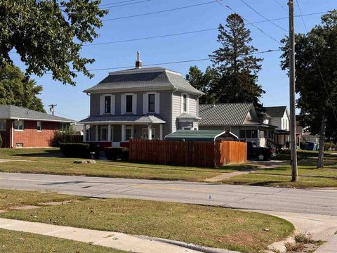 Photo of 600 N Columbus St, IA 52776 (MLS # 202506068)