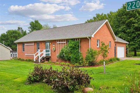 Photo of 206 220th Trail, SouthAmana, IA 52334 (MLS # 202605610)
