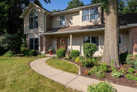 Photo of 4322 Pioneer Trl, CedarRapids, IA 52403 (MLS # 202605241)