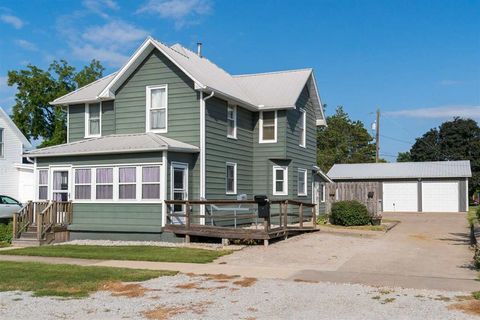 Photo of 510 N Avenue C, Washington, IA 52353 (MLS # 202507144)