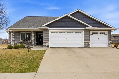 Photo of 640 Hemingway Dr, NorthLiberty, IA 52317 (MLS # 202601861)