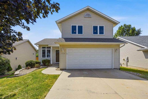 Photo of 1748 Parkway Dr, Coralville, IA 52241 (MLS # 202605390)
