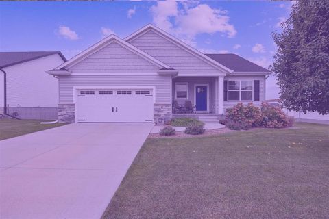 Photo of 823 Flight Dr, Marion, IA 52302 (MLS # 202505625)