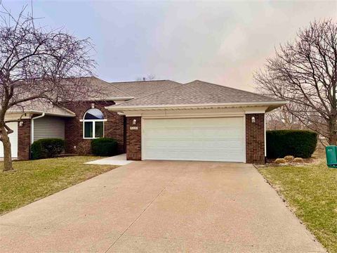 Photo of 3333 Chatham Place, Iowa City, IA 52245 (MLS # 202501920)