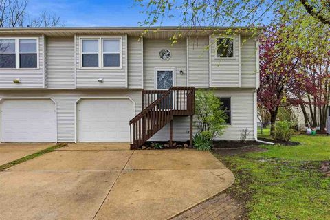 Photo of 660 Molly Drive, NorthLiberty, IA 52317 (MLS # 202602567)