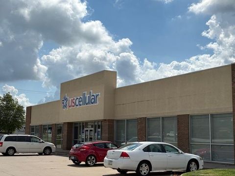 Photo of 1705 Boyrum St, Iowa City, IA 52240 (MLS # 202505432)