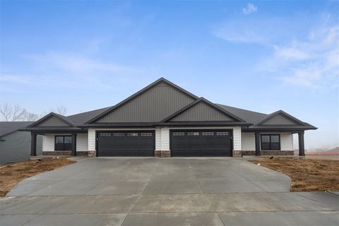 Photo of 640 Maclan Ct, IowaCity, IA 52246 (MLS # 202600184)