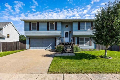 Photo of 30 Prairie Ridge Ct, NorthLiberty, IA 52317 (MLS # 202605146)