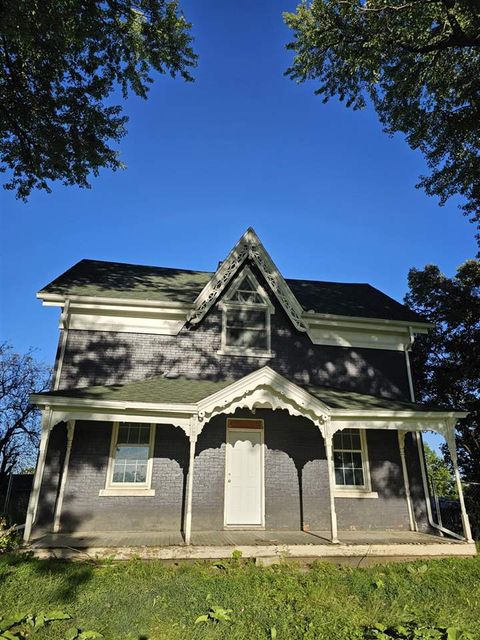 Photo of 103 N Oak St, Anamosa, IA 52205 (MLS # 202600100)