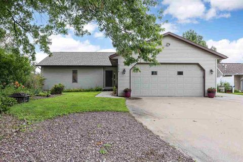 Photo of 2934 Diamond Mil Cir, Coralville, IA 52241 (MLS # 202504975)