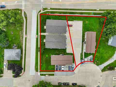 Photo of 301 College St & 303 #& 303, Tiffin, IA 52340 (MLS # 202604819)