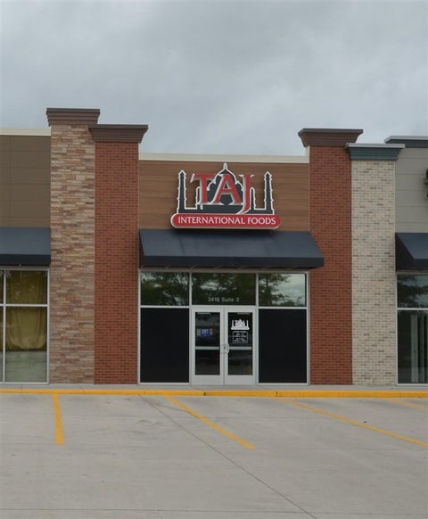 Photo of 2419 2nd St 2 #2, Coralville, IA 52241 (MLS # 202605818)