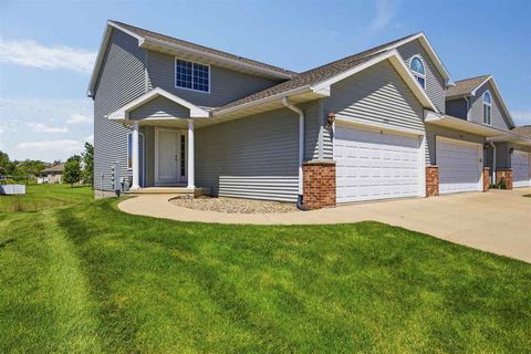 Photo of 2605 Greenway Ct, Marion, IA 52302 (MLS # 202603232)