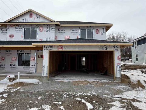 Photo of 1621 Mitchell Pl, Tiffin, IA 52340 (MLS # 202601812)