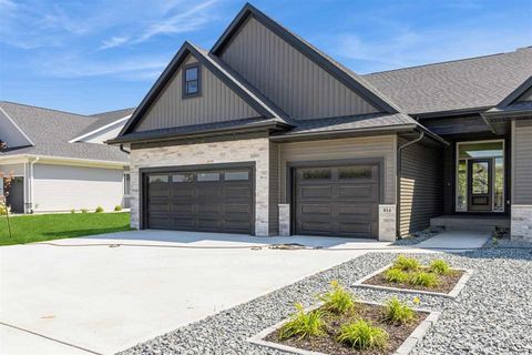 Photo of 1026 Highland Trl, Solon, IA 52333 (MLS # 202600640)