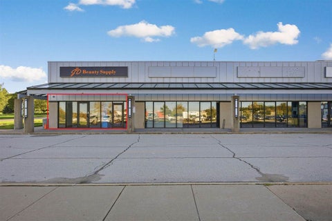 Photo of 1067 Highway 6 E #E, IowaCity, IA 52240 (MLS # 202606069)