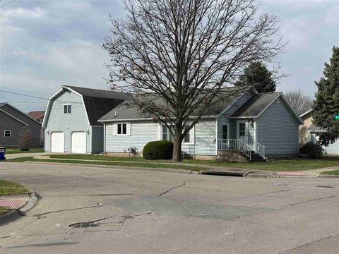 Photo of 1409 N 4th Ave., Washington, IA 52353 (MLS # 202601978)