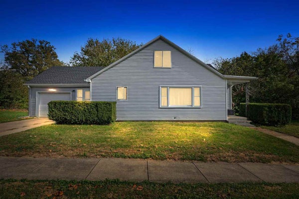 121 N 6TH ST, WEST BRANCH, IA 52358 - Image 2f5d545b1ea5a7aef08057d77587f984/1149694186