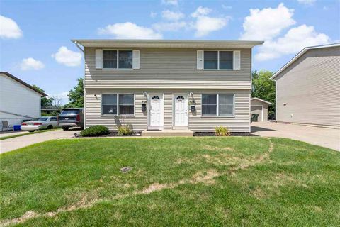 Photo of 826-834 Page St, IA 52240 (MLS # 202505920)