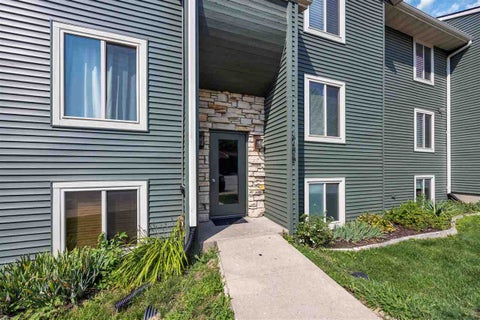 Photo of 1705 Lynncrest Dr 4 #4, Coralville, IA 52241 (MLS # 202604906)