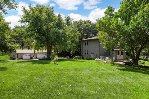 Photo of 1951 Lake Manor Rd NE, Solon, IA 52333 (MLS # 202601608)