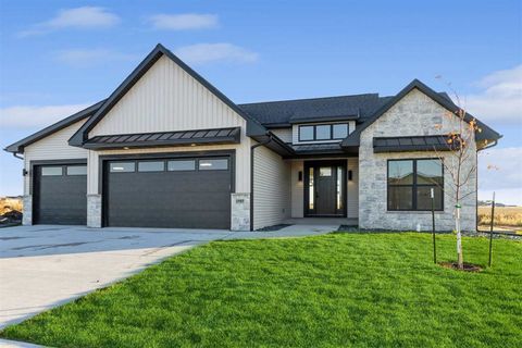 Photo of 1103 High Ridge Trl, Solon, IA 52333 (MLS # 202600468)