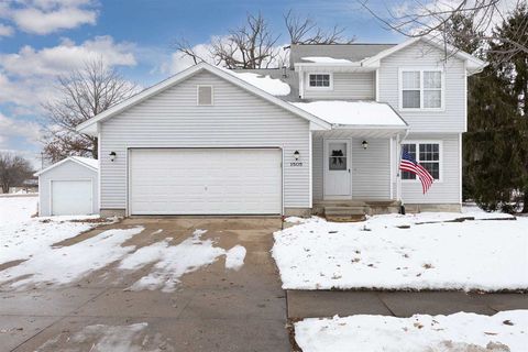 Photo of 1505 Rock Island Dr, Ely, IA 52227 (MLS # 202507260)