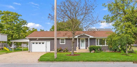 Photo of 101 S 12th Ave., Washington, IA 52353 (MLS # 202606025)
