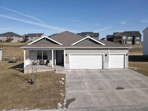 Photo of 307 Dawson Drive, WestBranch, IA 52358 (MLS # 202601000)