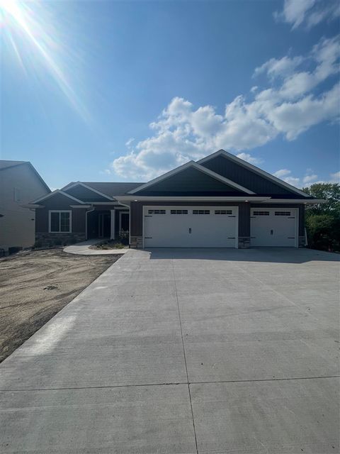 Photo of 3976 Winnsboro Dr, IA 52245 (MLS # 202506264)
