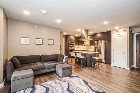 Photo of 332 S Linn St 405 #405, IowaCity, IA 52240 (MLS # 202600316)