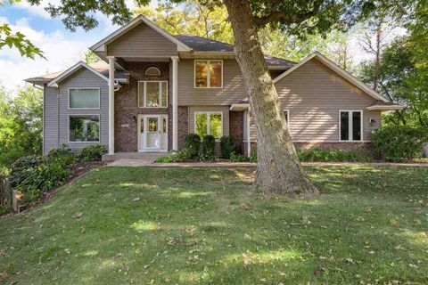 Photo of 1705 12th Ave, Coralville, IA 52241 (MLS # 202600852)