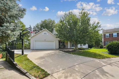 Photo of 74 Rita Lyn Ct, IowaCity, IA 52245 (MLS # 202605499)