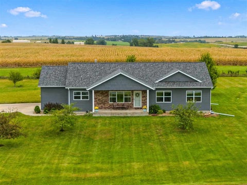Photo of 3386 Johnson Dr, Amana, IA 52203 (MLS # 202605634)
