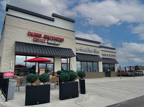 Photo of 1140 Blairs Ferry Rd NE, Cedar Rapids, IA 52402 (MLS # 202304179)