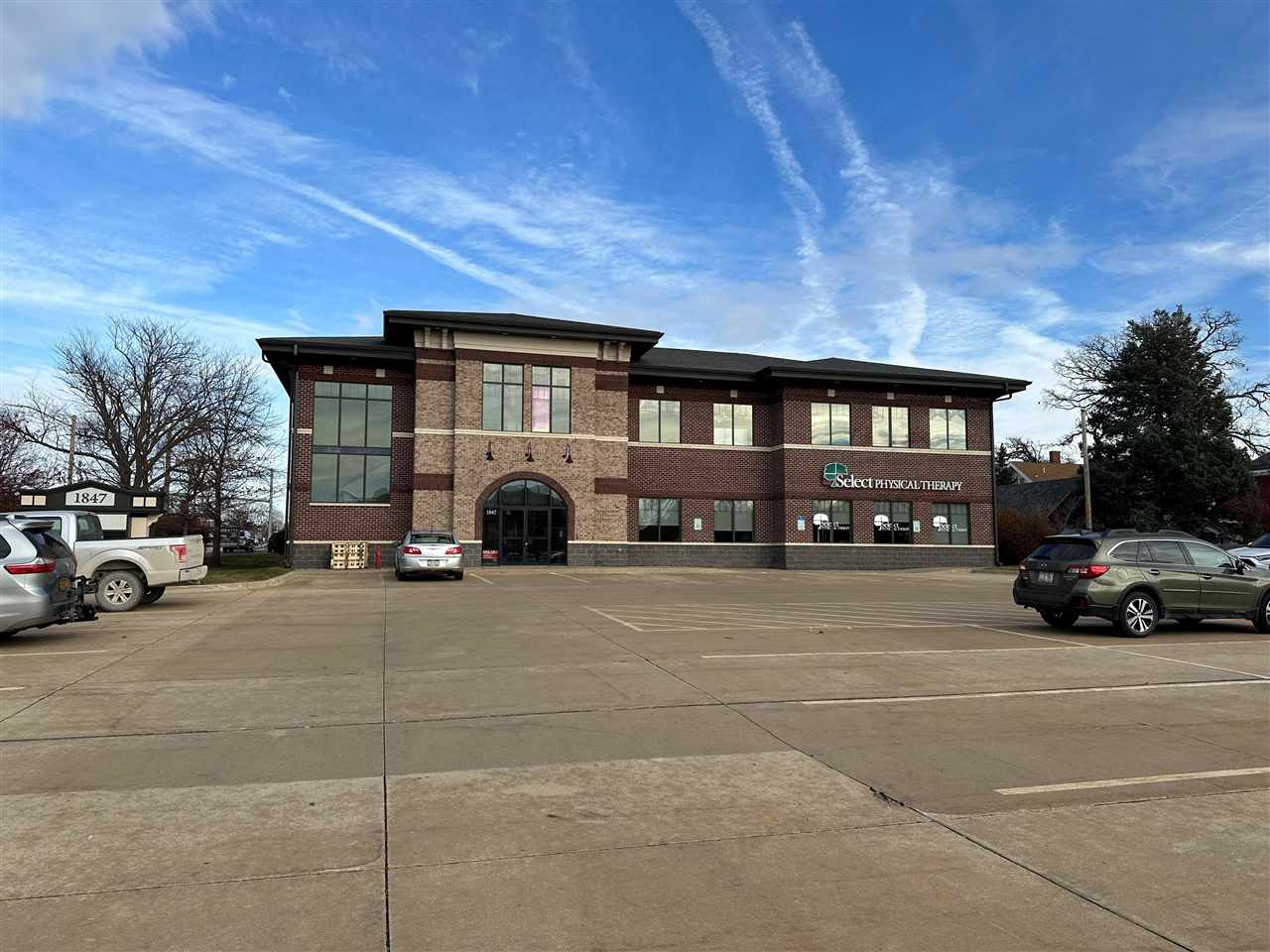 Photo 1 of 1 — 1847 1st Ave SE 101, CedarRapids, IA 52402
