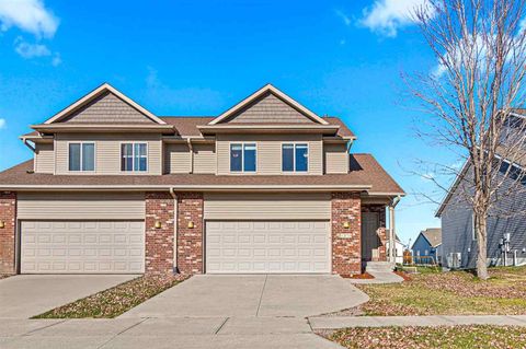 Photo of 1370 Whipple Ct, NorthLiberty, IA 52317 (MLS # 202506994)