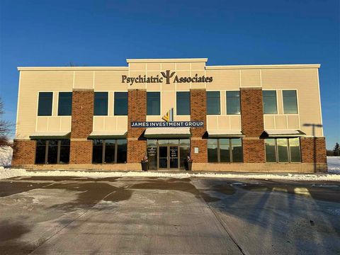 Photo of 673 Westbury Dr Ste 102 & 201 #Ste 102 & 201, IowaCity, IA 52245 (MLS # 202507421)