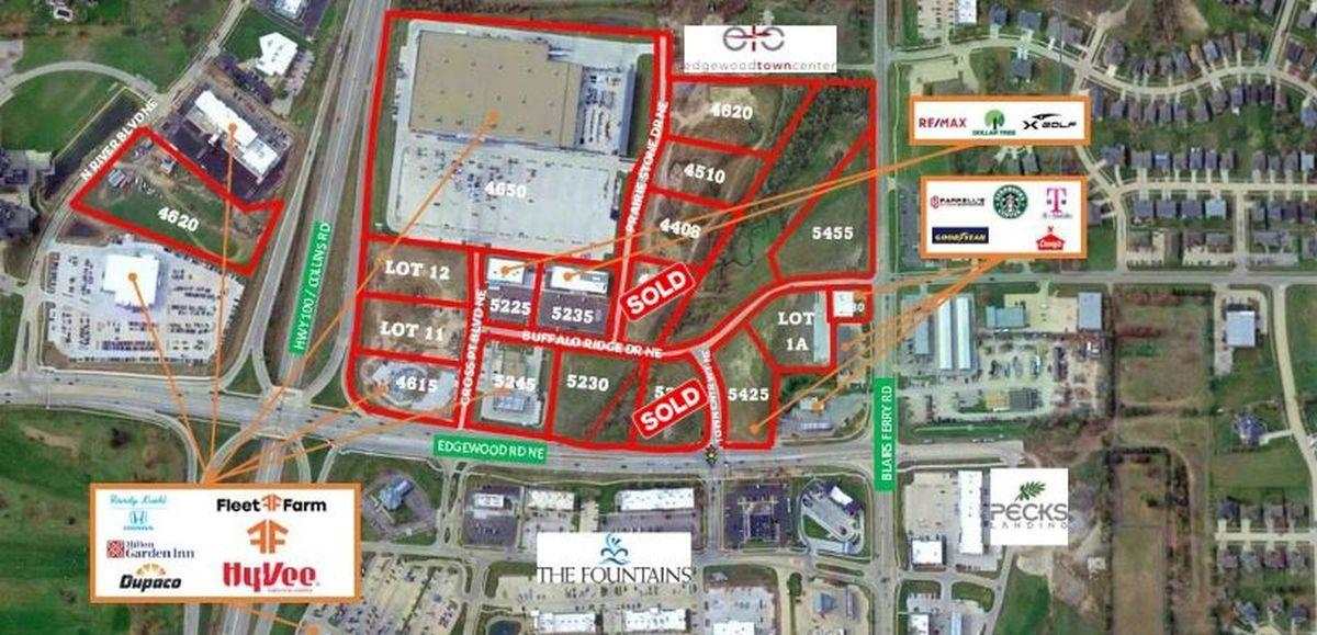 Photo 1 of 2 — 4620 North River Blvd NE, CedarRapids, IA 52411