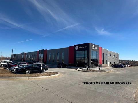 Photo of 8205 6th St SW Bldg 2 #E, Cedar Rapids, IA 52404 (MLS # 202501416)