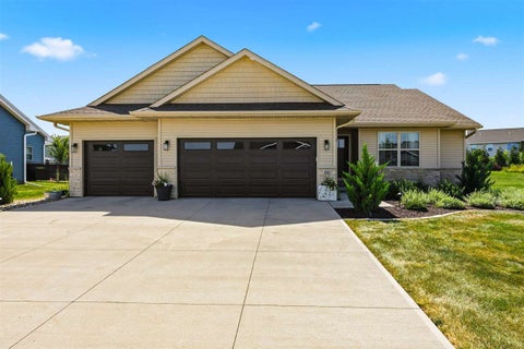 Photo of 203 Dogwood Ln, Tiffin, IA 52340 (MLS # 202605397)