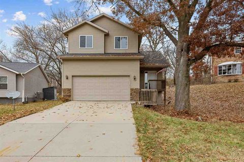 Photo of 1189 9th St, Coralville, IA 52241 (MLS # 202507143)
