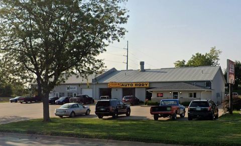Photo of 1815 16th Ave SW, IA 52404 (MLS # 202506345)