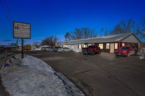 Photo of 1054 W Madison St, Washington, IA 52353 (MLS # 202601403)