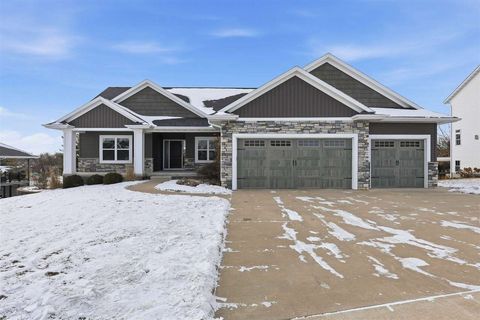 Photo of 3004 Forrest Meadow Ln, Hiawatha, IA 52233 (MLS # 202600838)