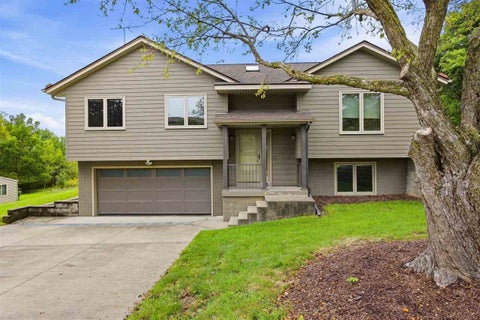 Photo of 1760 Lynncrest Dr., Coralville, IA 52241 (MLS # 202605617)
