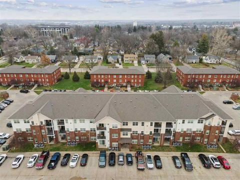 Photo of 600 Grandview Ct. 628 #628, IowaCity, IA 52246 (MLS # 202602175)